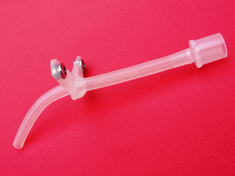 Cánula de traqueostomía para pacientes pediátricos